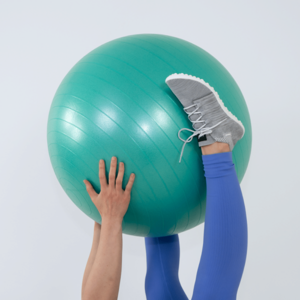 Täytettävä jumppapallo